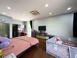Apollo Gardens (D16), Terrace #581688411